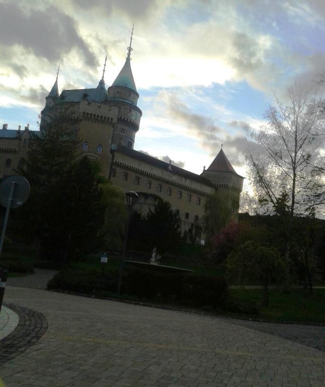 Ubytovanie V Sukromi Haragova Bojnice Extérieur photo
